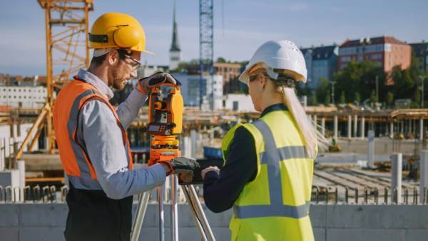 Residential and commercial land surveying comparison Commercial land surveying vs residential land surveying