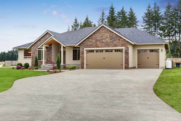 Pros and cons of extending a driveway Benefits and drawbacks of driveway extension