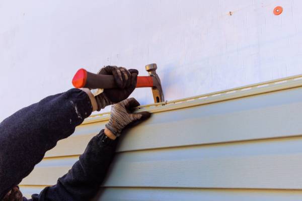 The need for a permit when replacing siding