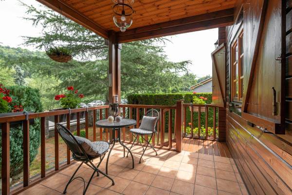 Backyard covered porch design ideas Backyard covered porch ideas