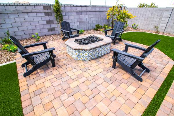 Patio with fire pit ideas